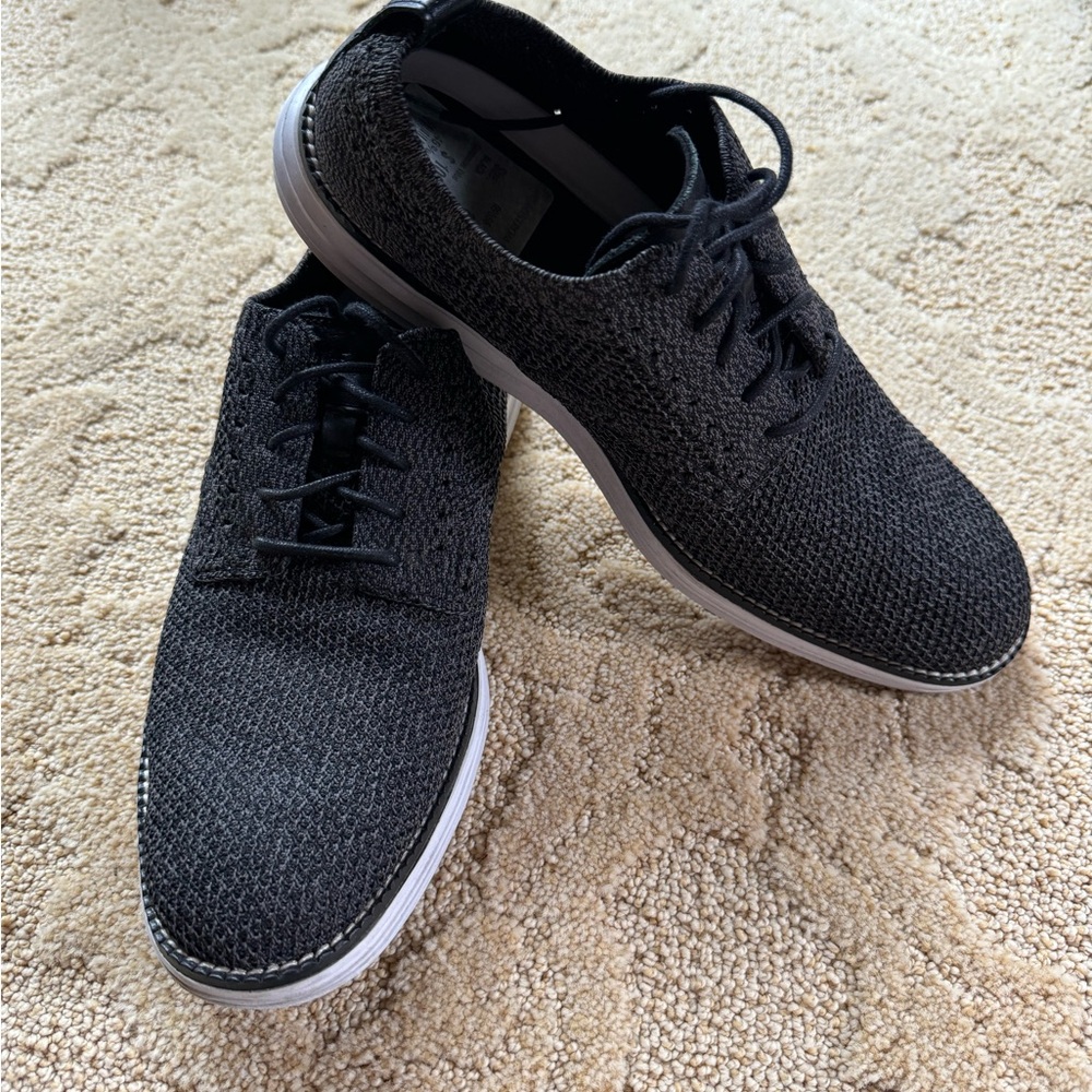 Men's Black Knit Sneakers size 8
